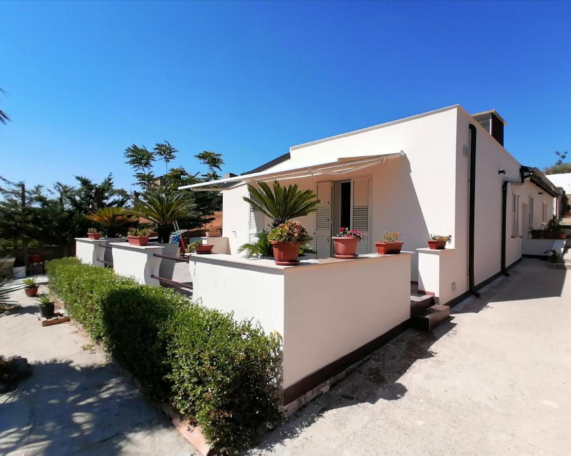 Casa Vacanze Villa Tropia Camastra Extérieur photo